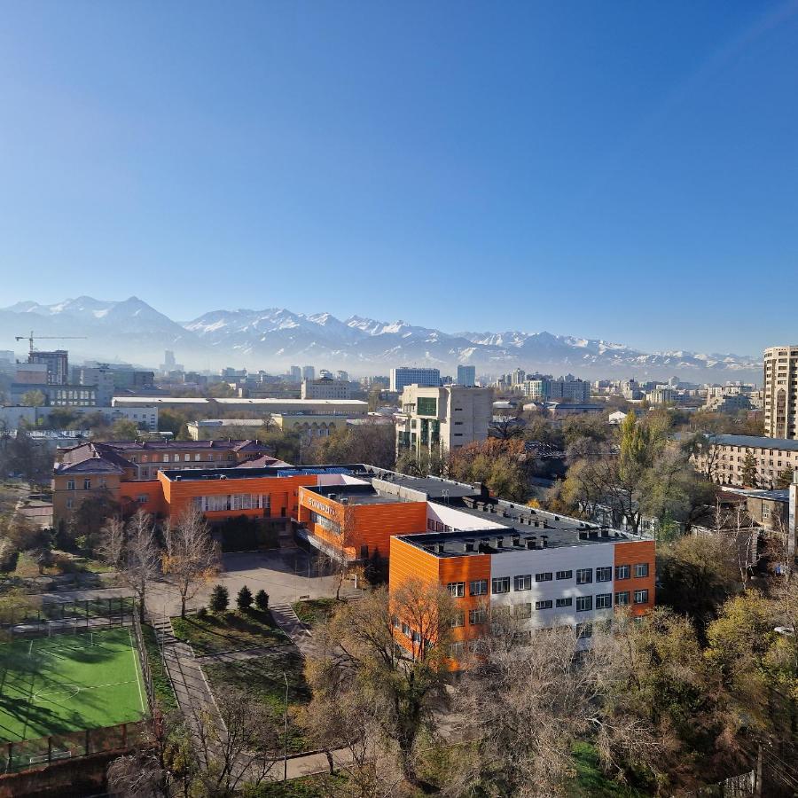 однокомнатная студия мега парк Apartment Almaty