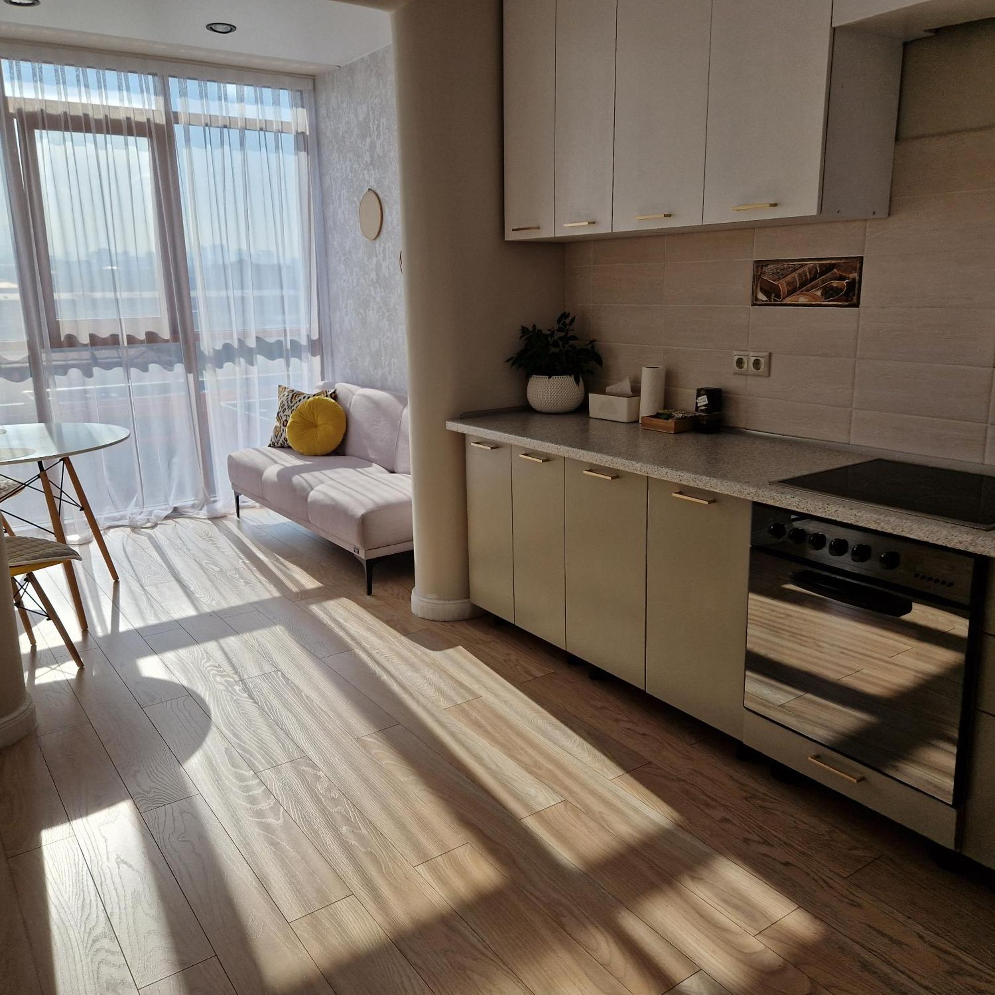Apartment однокомнатная студия мега парк
